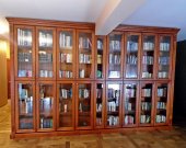 Biblioteka. Regał na książki - czereśnia barwiona.